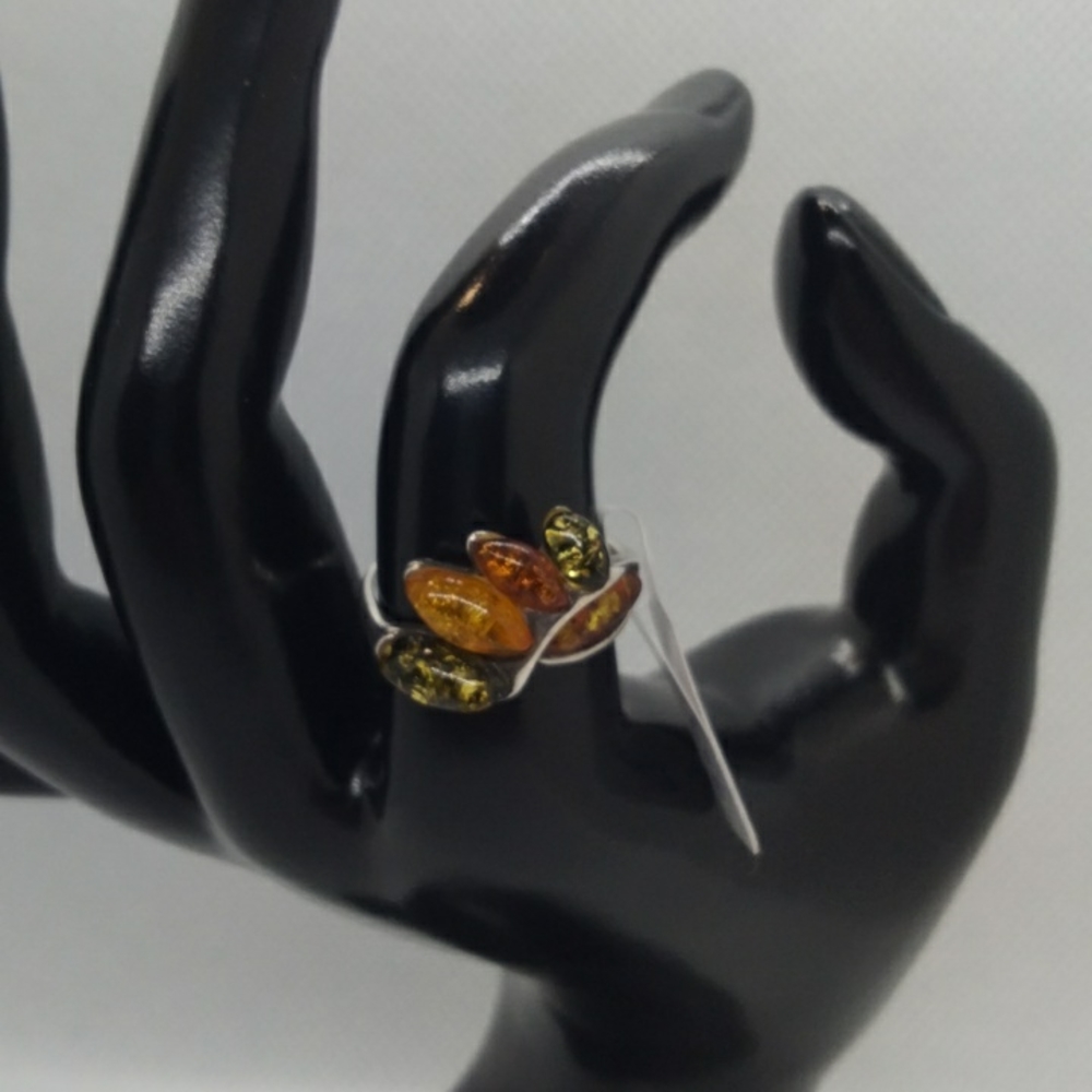 Sz9 amber ring sterling silver
